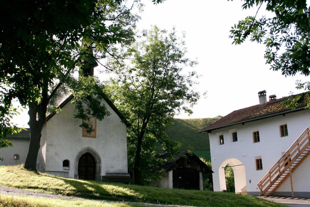 Romedihof Backpacker Hostel Karrösten Dış mekan fotoğraf