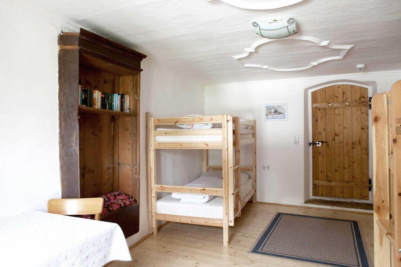 Romedihof Backpacker Hostel Karrösten Dış mekan fotoğraf