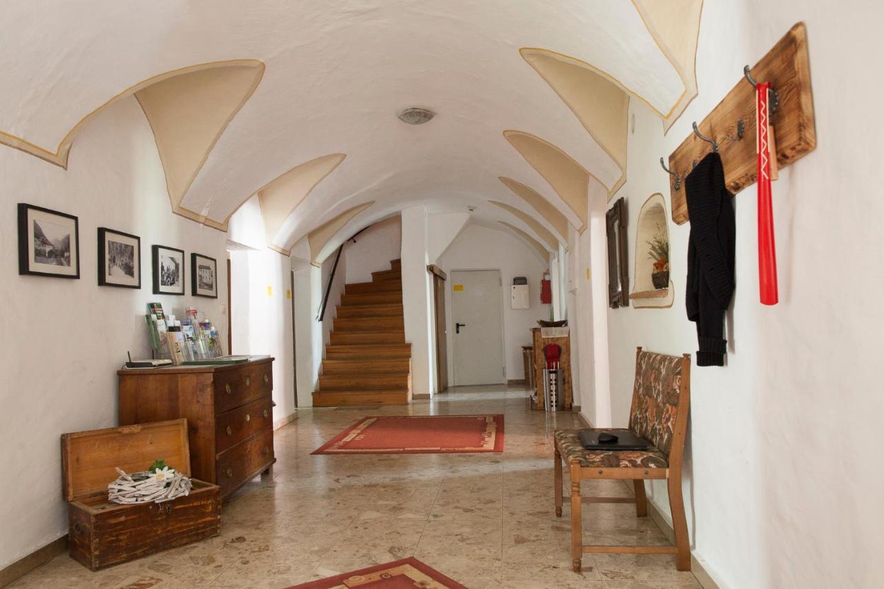 Romedihof Backpacker Hostel Karrösten Dış mekan fotoğraf